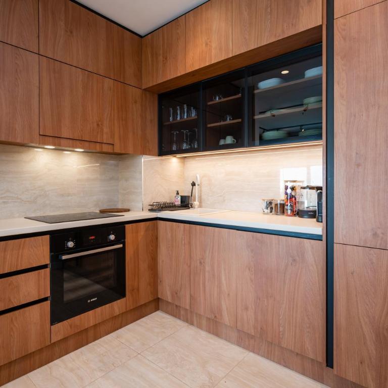Star West Luxury - One-Bedroom Apartment - 9
