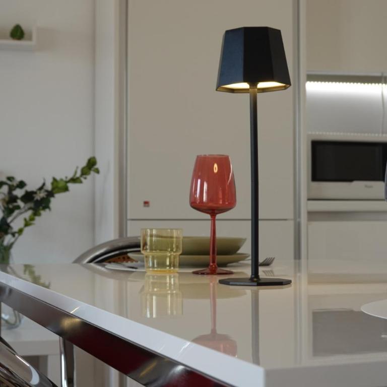 Santa Maruzza - Apartment with Balcony View, 5 Min Walk to Teatro Massimo & Cathedral - Appartamento con 2 Camere da Letto - 12