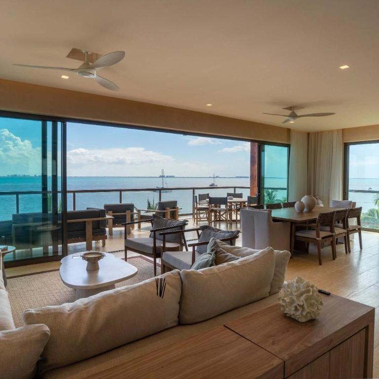 Luxury Beachfront 4BR Apartment in Isla Mujeres - Apartment - 4