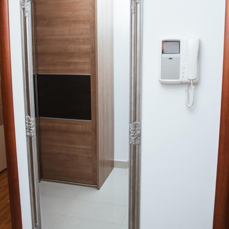 The Nexus Apartment Mostar - Two-Bedroom Apartment with Terrace - 14
