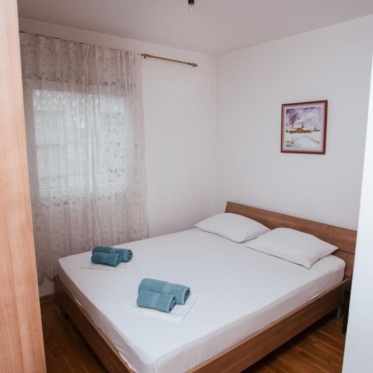 The Nexus Apartment Mostar - Two-Bedroom Apartment with Terrace - 18