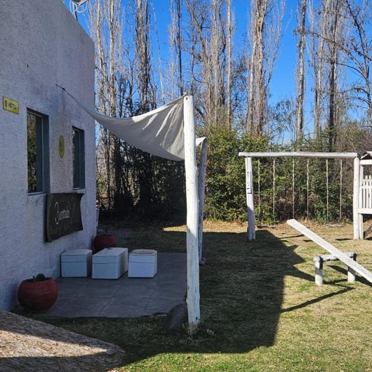 Posada de Campo Pura Vida - Habitación Cuádruple - vistas al jardín - 8