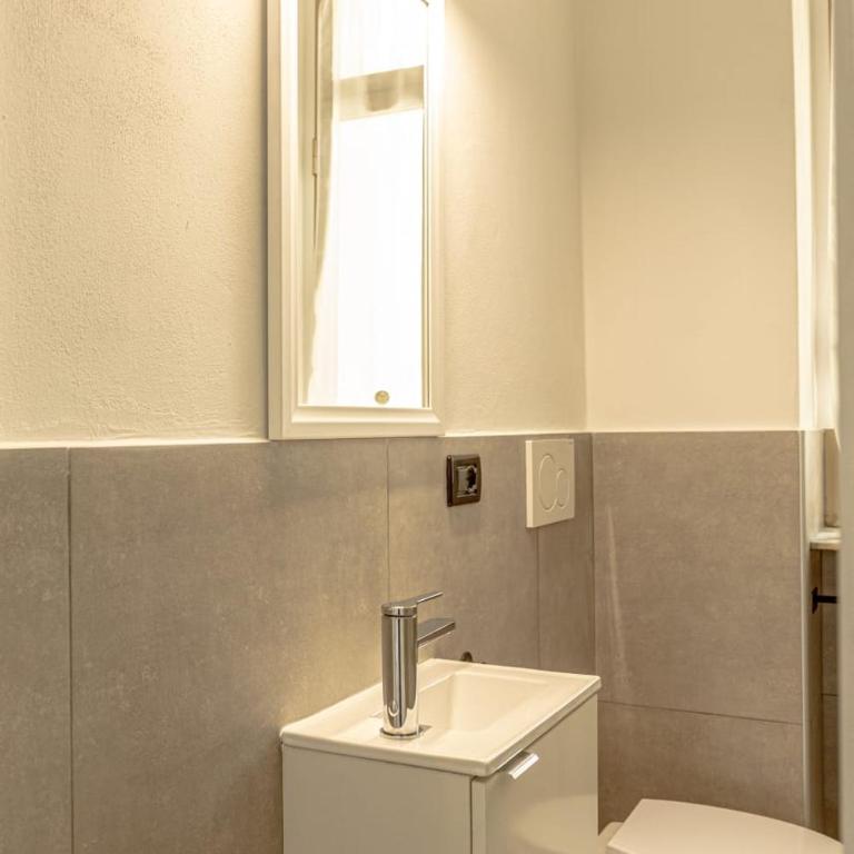Eleganza e Comfort a Torino-Appartamento Gabriele - Appartamento Superior con 2 Camere da Letto - 25