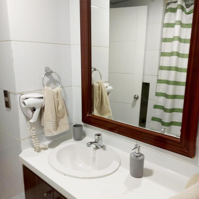 Lubeck Suite Apartament - Two-Bedroom Apartment - 5