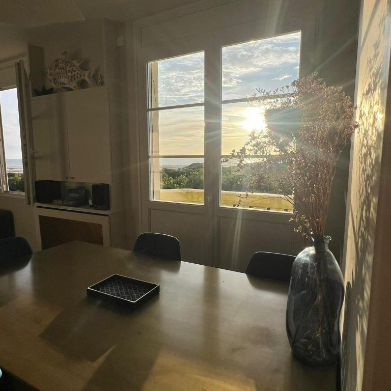 Le Carlton front de mer - Appartamento con 2 Camere da Letto - 9