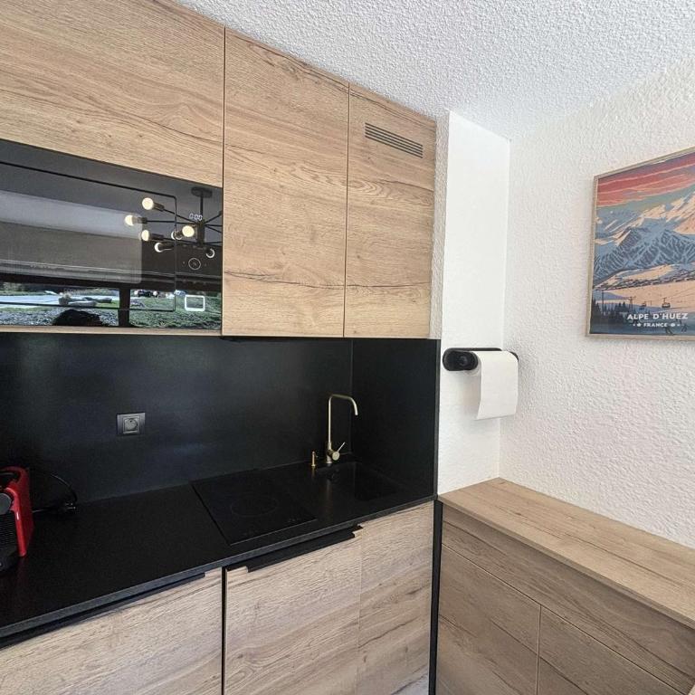 Studio rénové 4 pers au pied des pistes à Auris en Oisans - One-Bedroom Apartment - 4