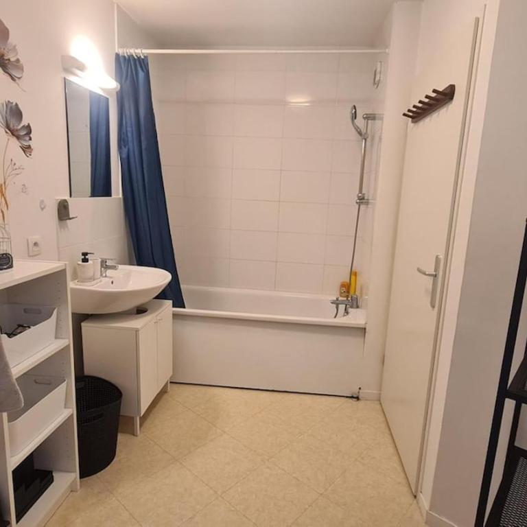 Docks Vauban - Terrasse ext - Two-Bedroom Apartment - 3