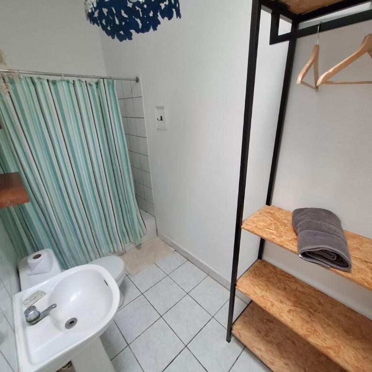 Mini-apartment near the sea with garden and grill - One-Bedroom Apartment - 6