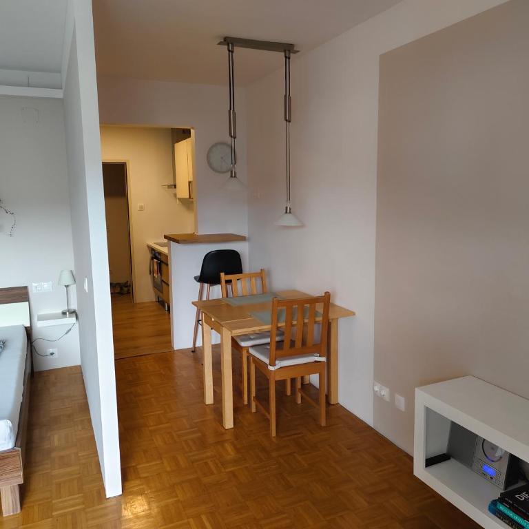 Grünerbalkon Ferienappartement - Apartment mit 1 Schlafzimmer - 10