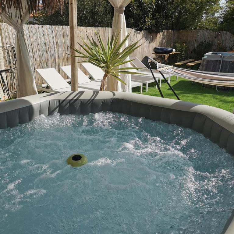 Villa d'Aqui, cosy, piscine, jacuzzi - Villa avec Piscine Privée - 1