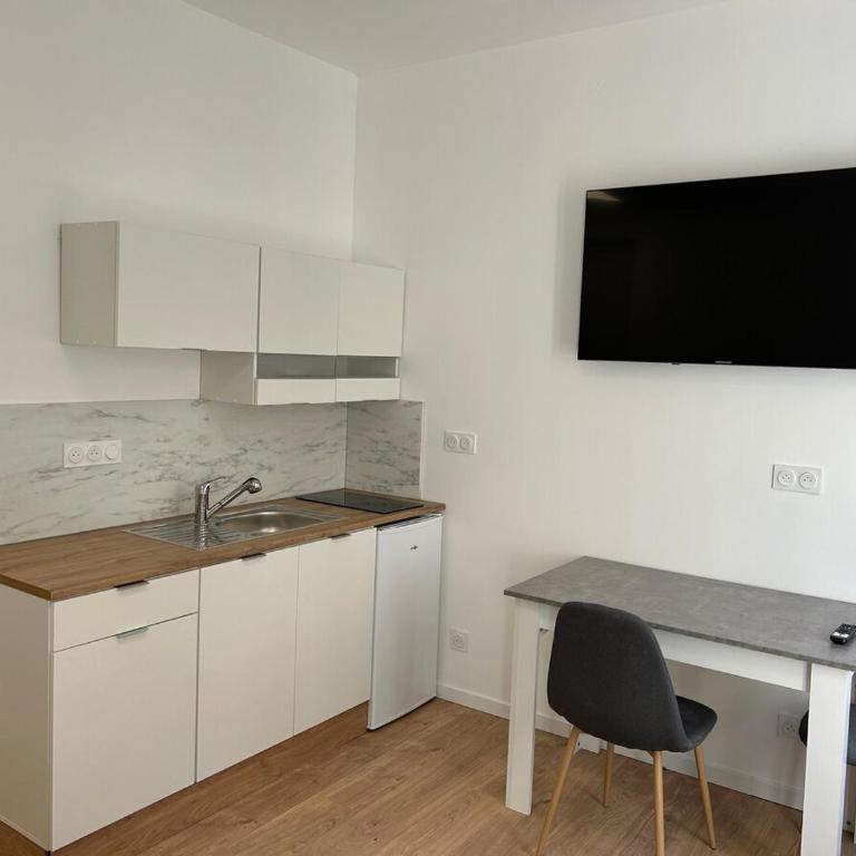 Studio lumineux hypercentre - One-Bedroom Apartment - 5