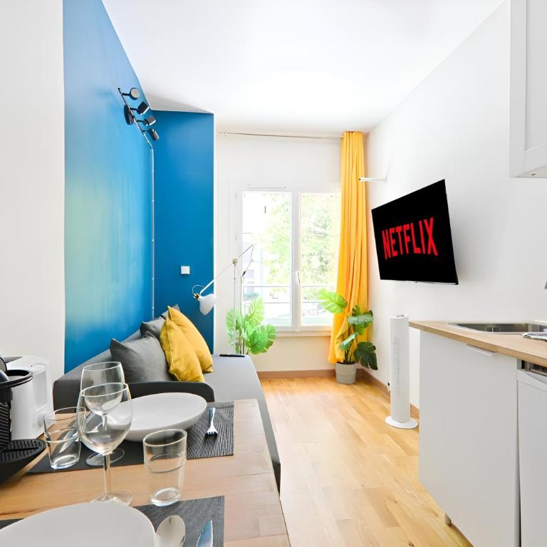 Tour Eiffel 10 Luxurious Apartment Studio-2P Free Netflix - Studio - 1