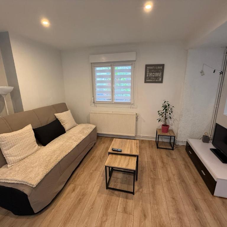 Cosy appart dans maison à Neudorf proche centre ville avec terrasse - One-Bedroom Apartment - 6