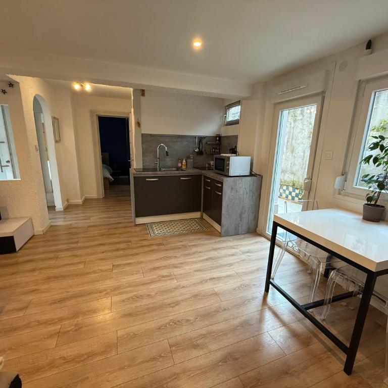 Cosy appart dans maison à Neudorf proche centre ville avec terrasse - One-Bedroom Apartment - 5