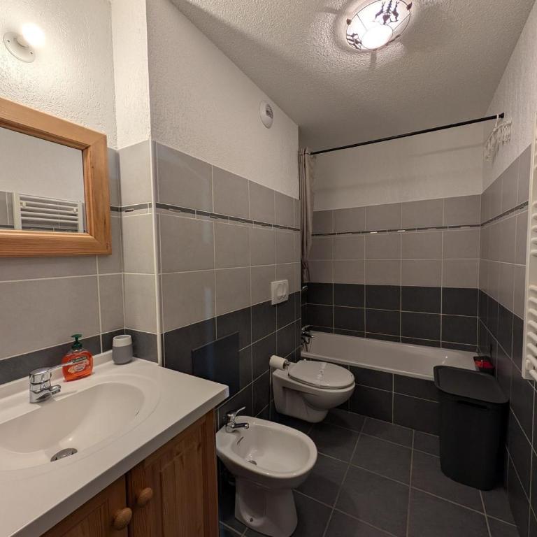 Grand Apt 8 pers, accès pistes, terrasse garage, confort montagne - FR-1-445-1 - Appartamento (8 Adulti) - 5