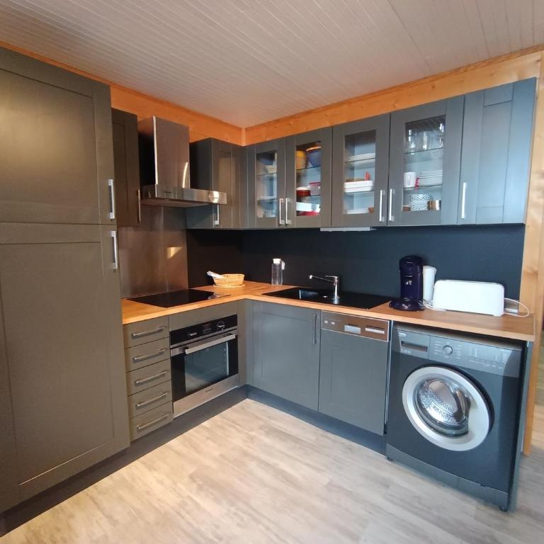 Confortable studio 3* avec balcon sud et parking à Montgenèvre - FR-1-445-41 - Monolocale - 10