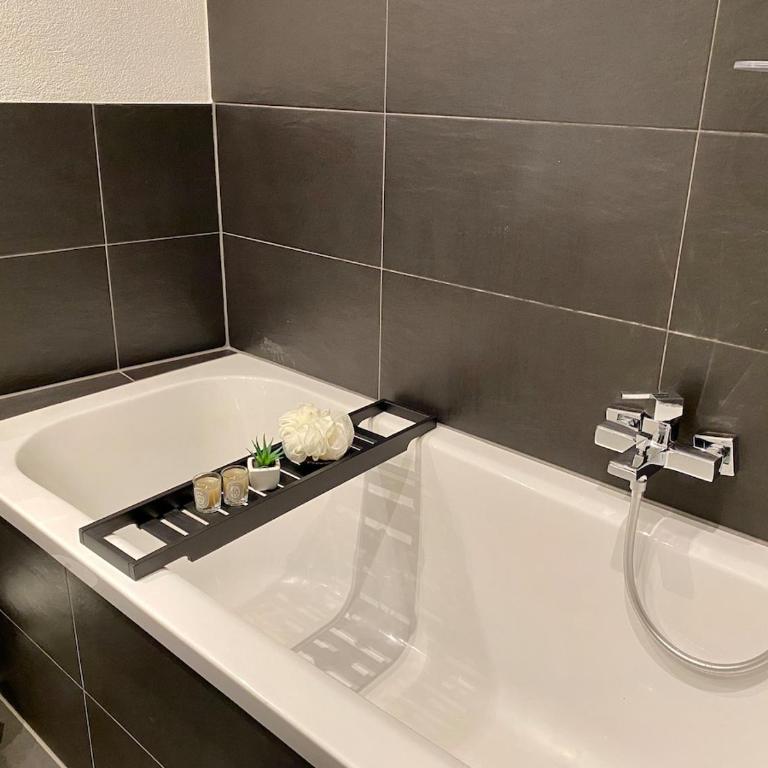 Moderner Altstadttraum - Apartment mit 2 Schlafzimmern - 59