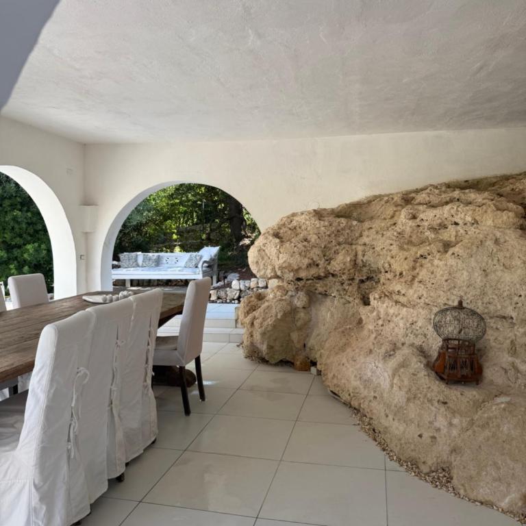 Luxury Ostuni Beachfront Villa with Pool & Private Parking - Villa - 37