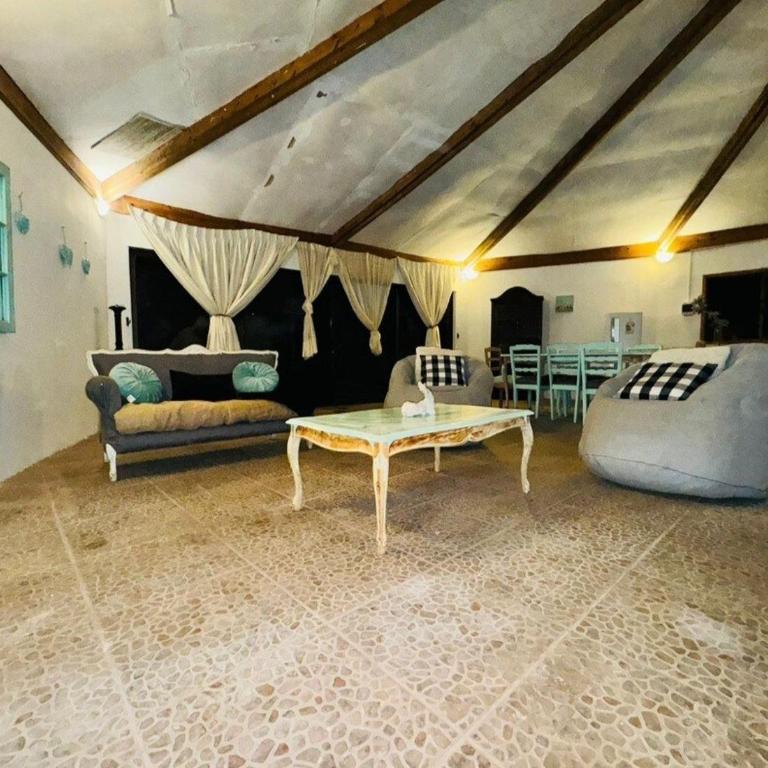 Acogedora casa - Three-Bedroom House - 15