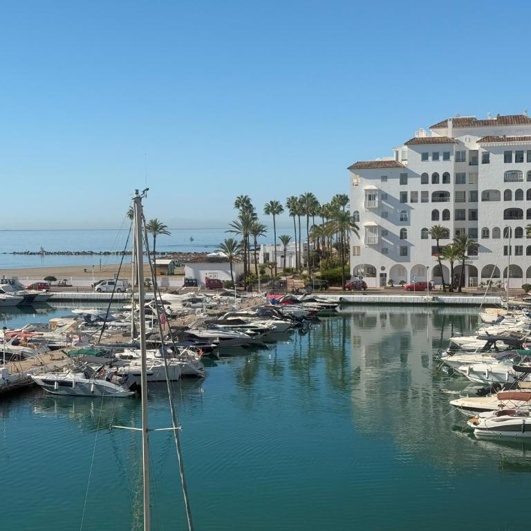 Vistas al Puerto y Mar con acceso directo a Playa - Apartamento de 2 dormitorios - 6