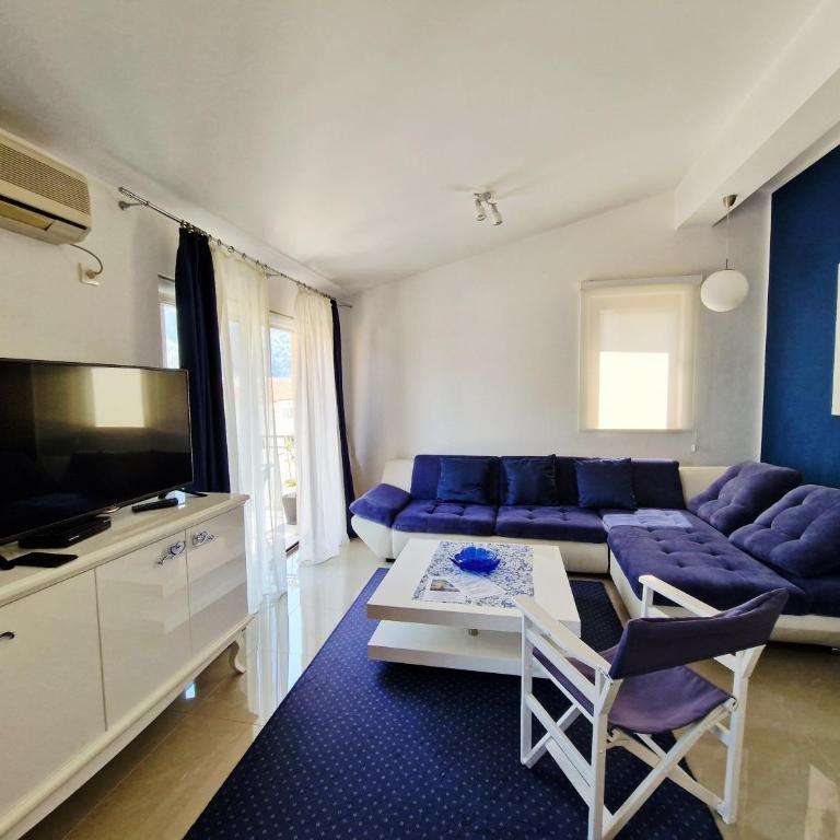 Apartments Andrija - One-Bedroom Apartment with Balcony and Sea View - 8