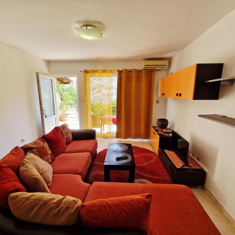 Apartments Andrija - Apartment with Garden View - 10