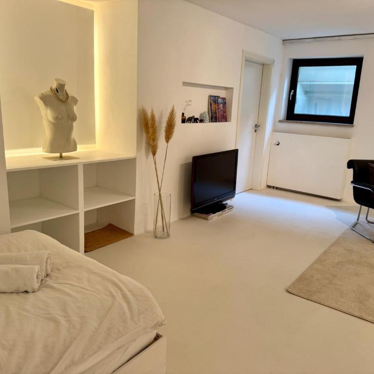 Eigene Souterrain Keller Wohnung nähe Olympiapark - von privat - Apartment mit 1 Schlafzimmer - 8