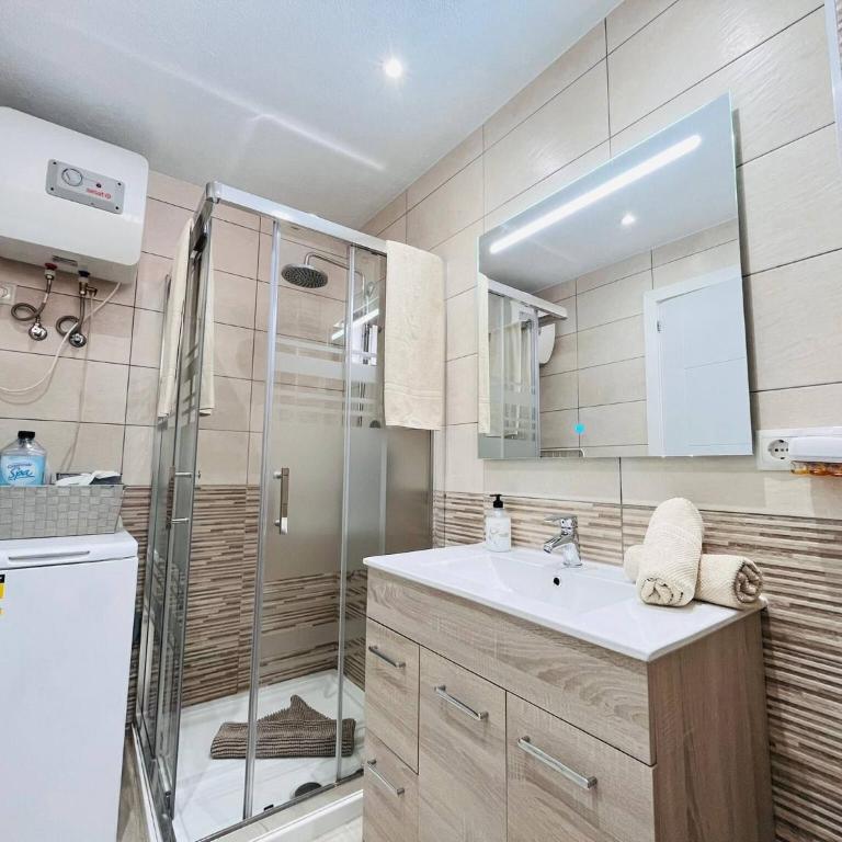 Penthouse on the Ocean by Alquiler de Sueno - Apartamento - 23