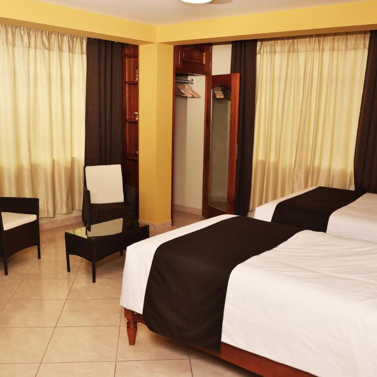 Hostel Esperanza - Triple Room with Bathroom - 1