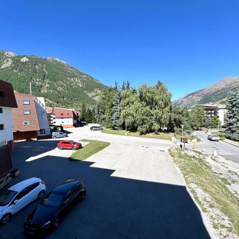 Studio 4 personnes proche des pistes à La Salle-les-Alpes - FR-1-330F-247 - Appartement - 13