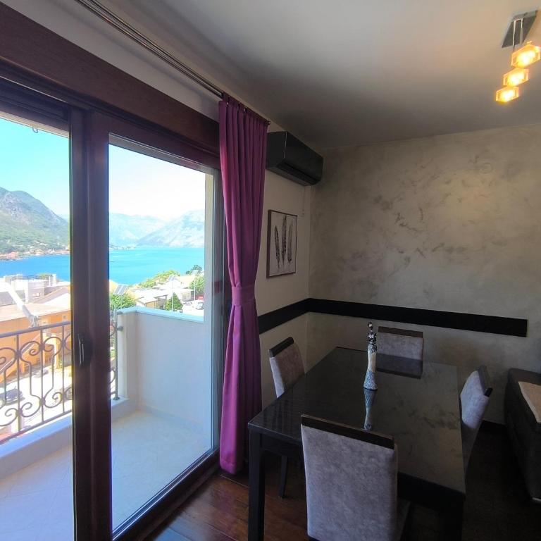 Four season seaview - lovely 2 bedroom apartment - Two-Bedroom Apartment - 9