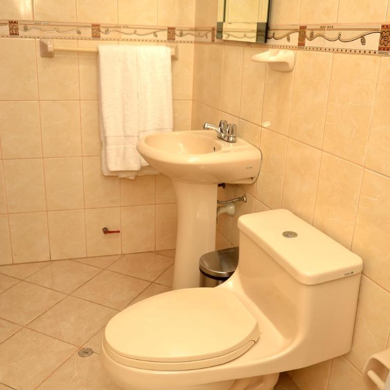 Hostel Esperanza - Double Room - 9