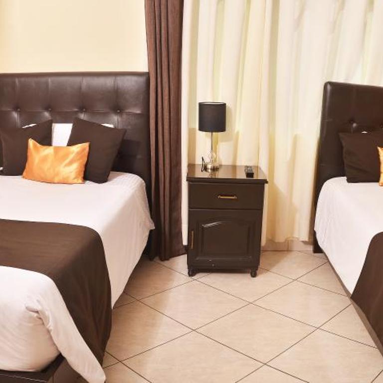 Hostel Esperanza - Double Room - 11