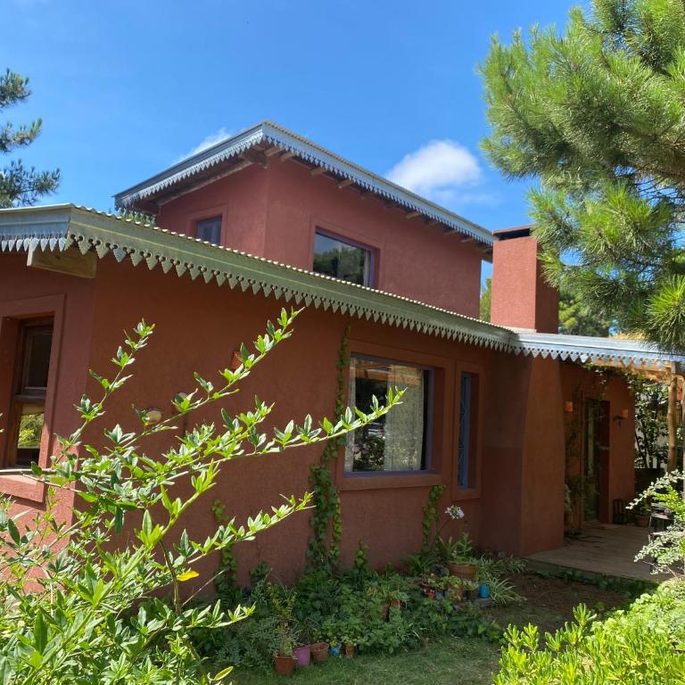 Casa lindos momentos - Three-Bedroom House - 1