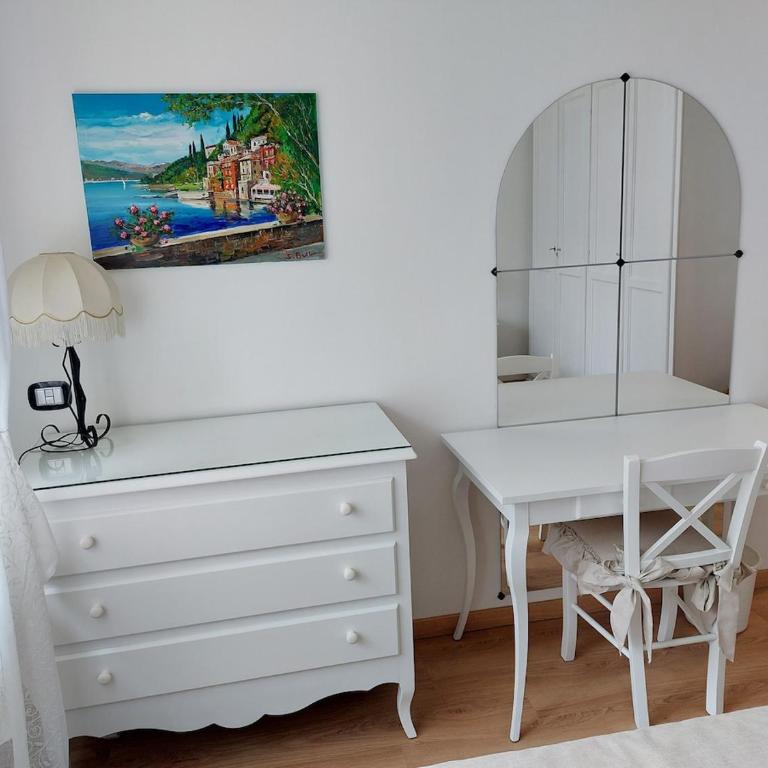 Sunset House Perledo - Appartamento Deluxe con 3 Camere da Letto - 70