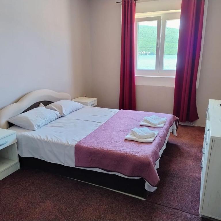 Kuća sa privatnom plazom - Two-Bedroom Apartment with Sea View - 13