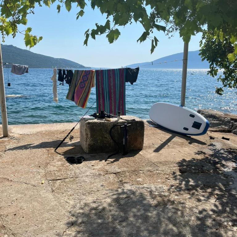Kuća sa privatnom plazom - Two-Bedroom Apartment with Sea View - 24