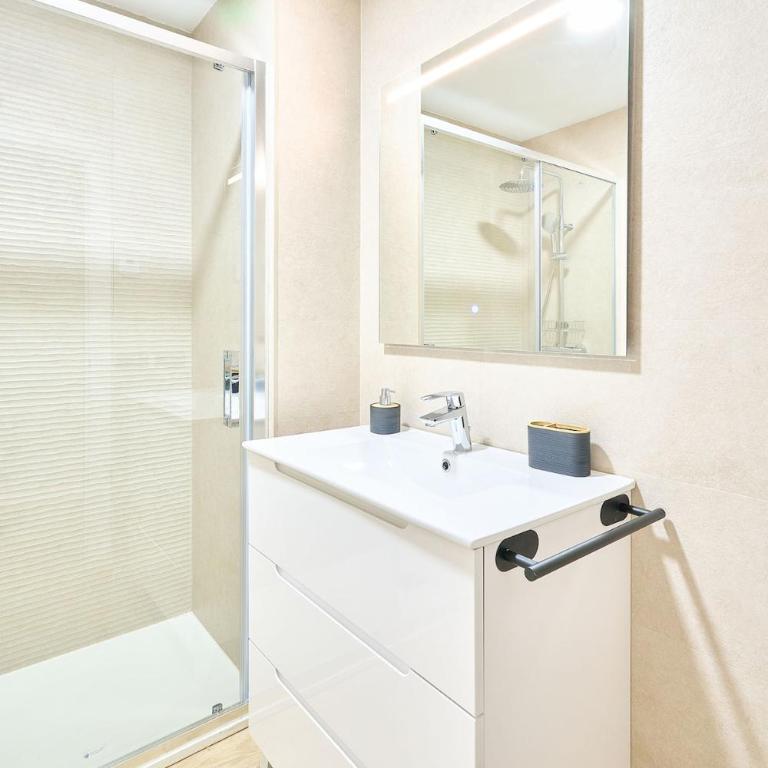 Universitas Suite centro Salamanca by keyhom - One-Bedroom Premium Apartment - 6