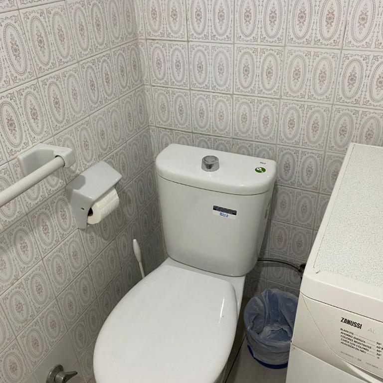 Torremolinos Centro Apartaestudio sin reformar súper precio - Apartamento de 1 dormitorio - 15