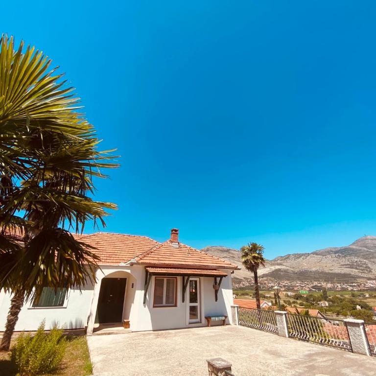 Vila Zorka - Three-Bedroom Apartment - 2