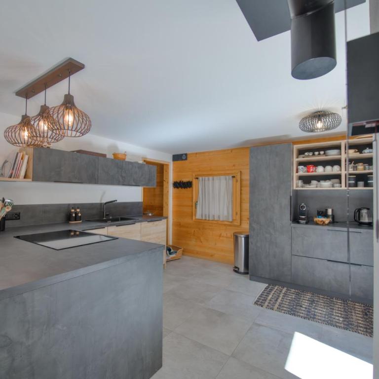 Les Mayens - Superior Chalet - 6
