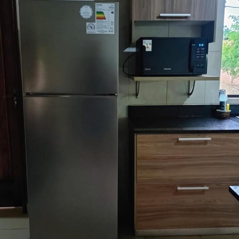 Lovely Home Near the Airport and Business District - One-Bedroom House - 6