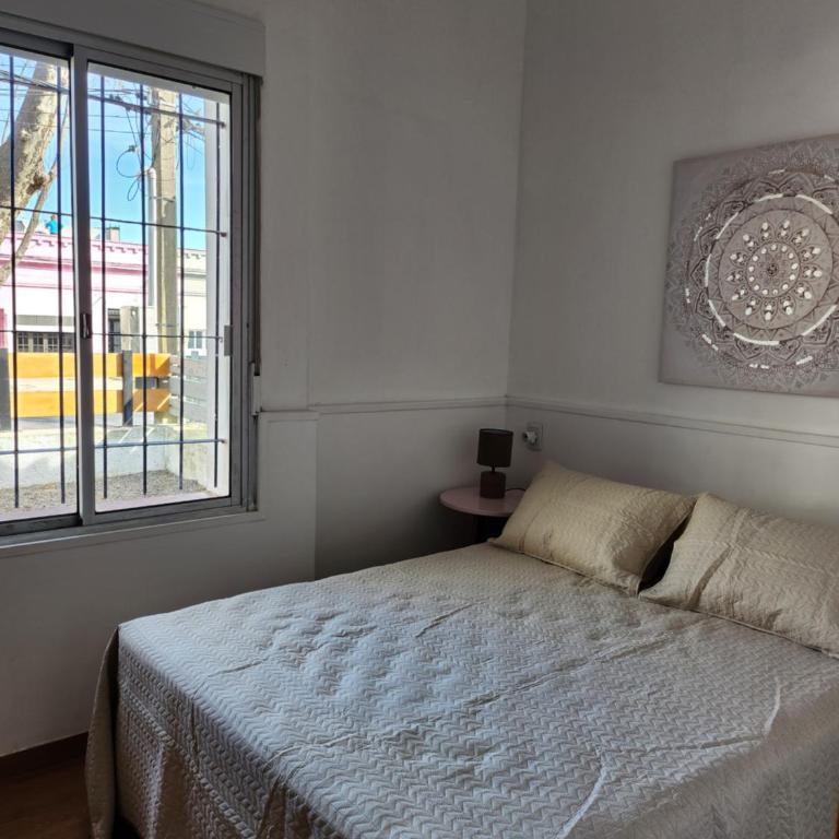 Casa céntrica a metros del puerto y de la terminal - Two-Bedroom Apartment - 2