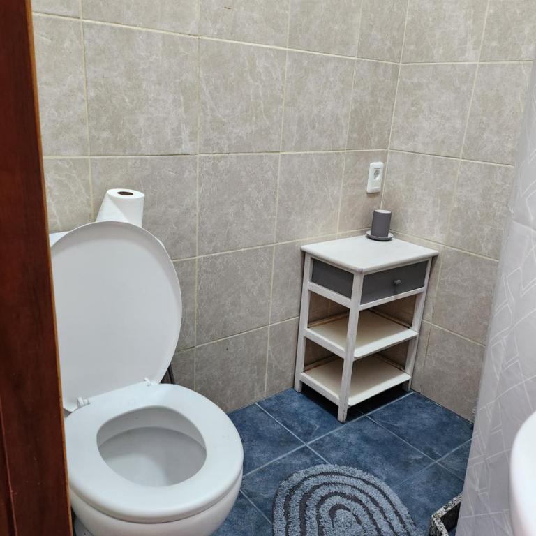 Casa céntrica a metros del puerto y de la terminal - Two-Bedroom Apartment - 7