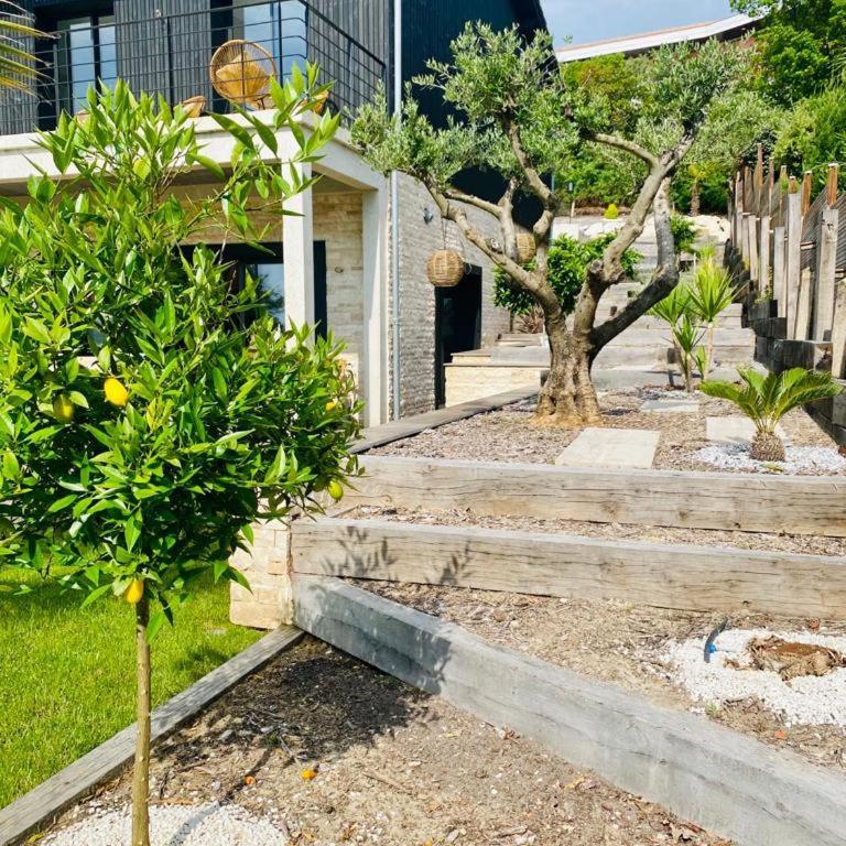 Villa de luxe avec piscine et vue imprenable sur le lac - Villa - Vue sur Mer - 20
