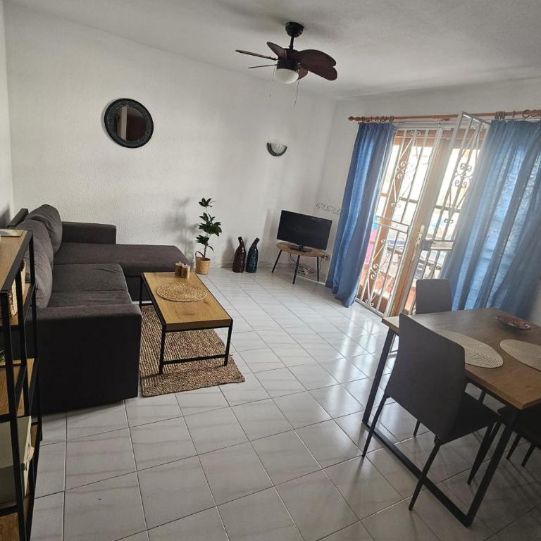 Blue Island House on the hill, with heated pool - Apartamento con vistas a la piscina - 6