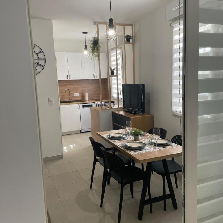 Premières loges - appartement neuf climatisé - parking gratuit et vélos - Apartment mit 1 Schlafzimmer - 13