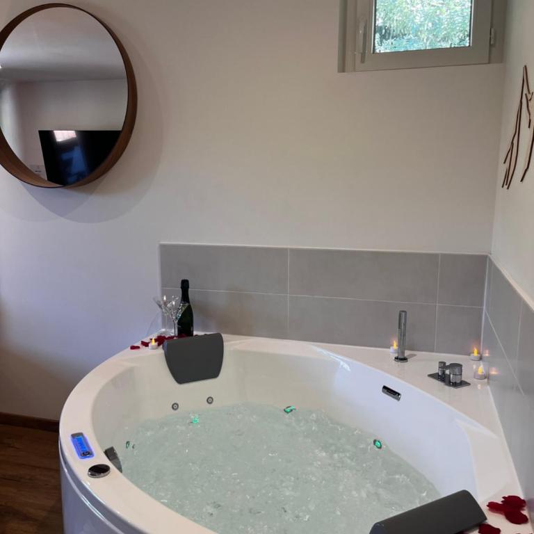 L'Ostalet suite luxe Jacuzzi - Appartement 1 Chambre - 16