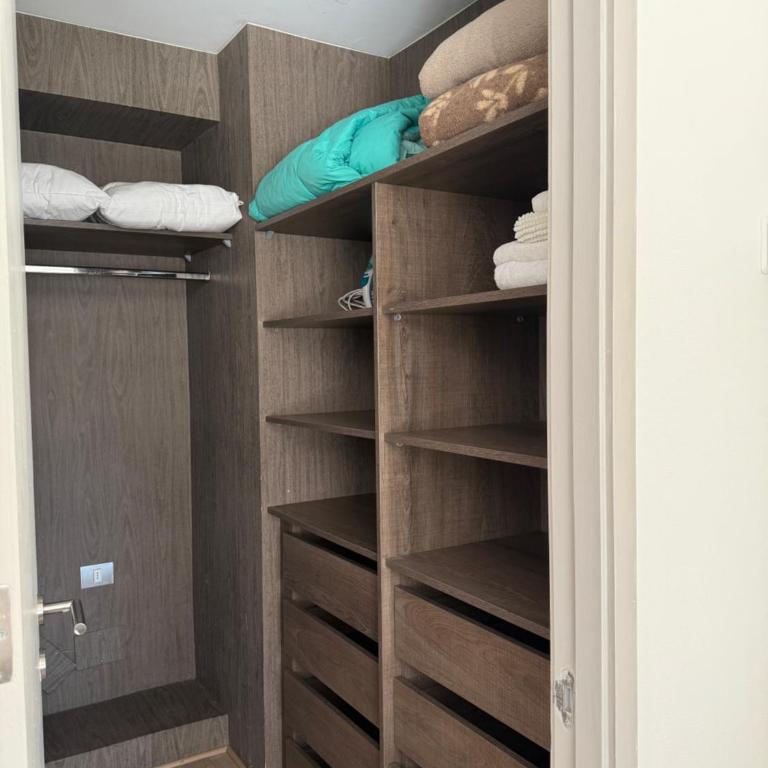 Depto a 2 pasos Mall Parque Arauco 301 - Two-Bedroom Apartment - 10