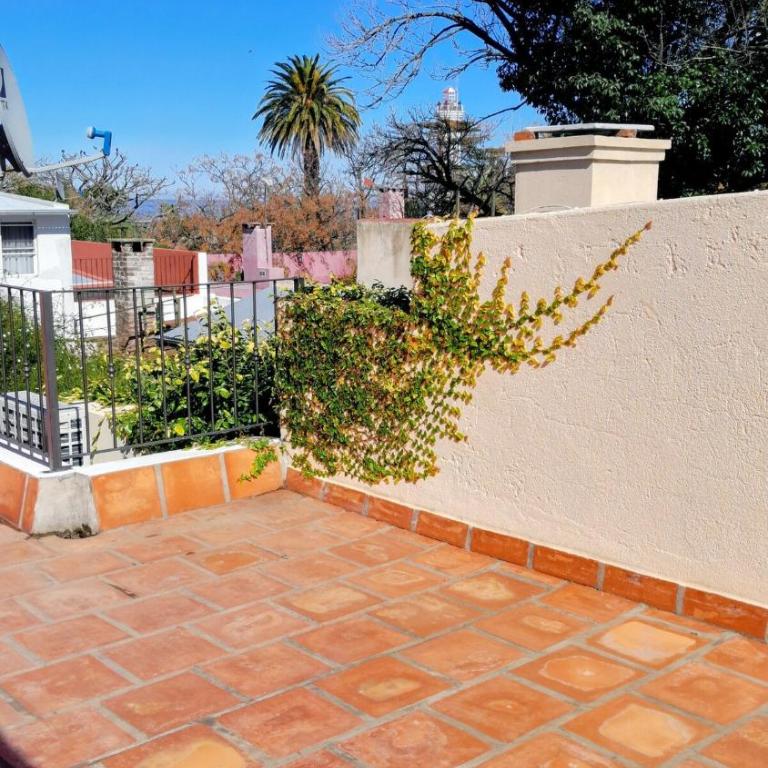 La Casa Rosada del Barrio Histórico - Three-Bedroom House - 33